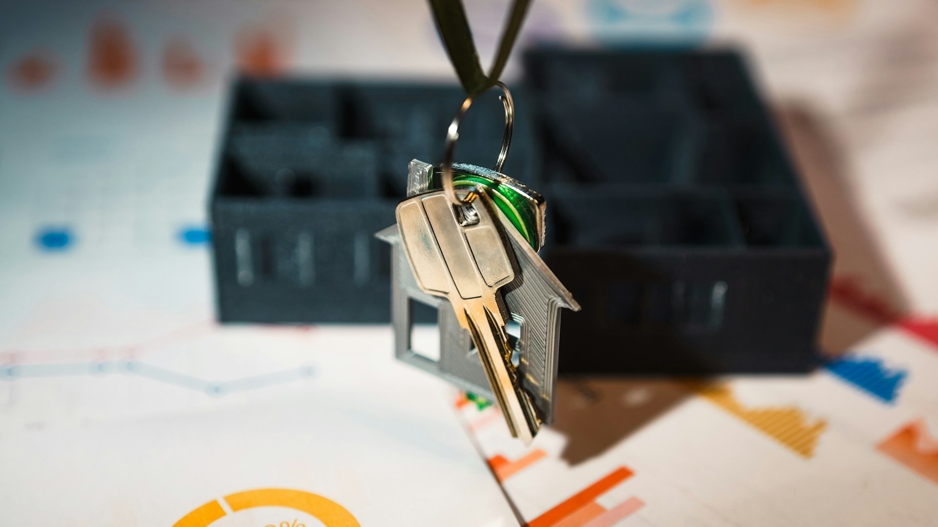 Sleutels en huisje bij hypotheekvorm kiezen en aankoop woning